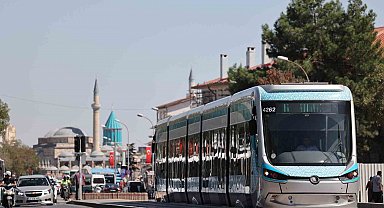 Başkan Altay: "Türkiye'nin en ucuz öğrenci ulaşımı Konya'da"