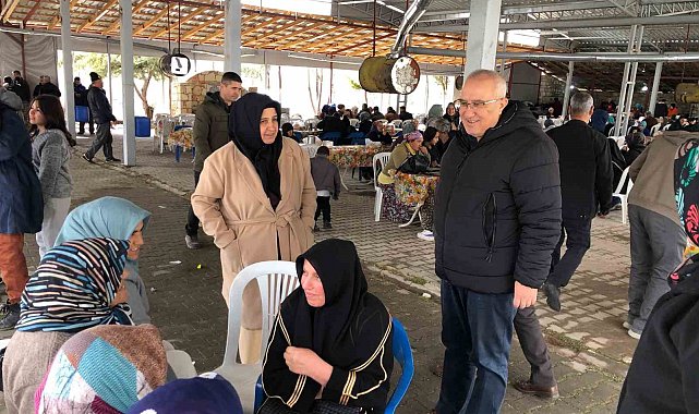 Başkan Arslan umreden dönen hemşehrilerini karşıladı