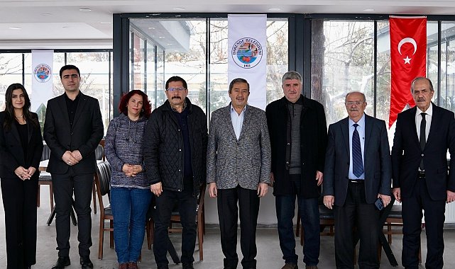 Başkan Bozkurt gazetecilerle bir araya geldi