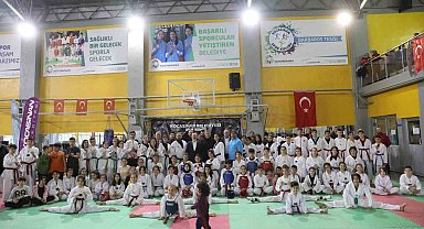 Başkan Çolakbayrakdar: "Altyapıdan yetişen evlatlarımızla sporda zirveye yürüyoruz"