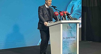 Başkan Tugay: "Ya hizmet getirsinler ya da engel olmasınlar"