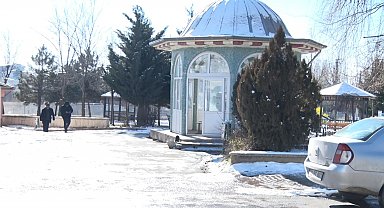 Başkentteki su kesintisine vatandaşlardan tepki