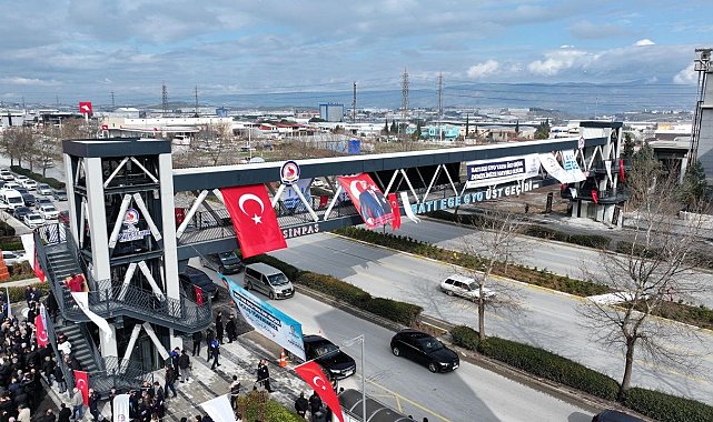 Batı Ege GYO Yaya Üst Geçidi hizmete açıldı