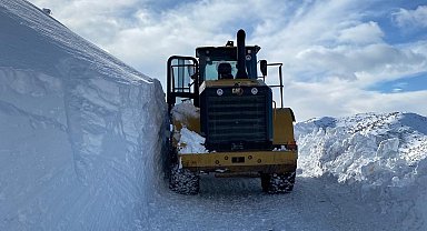 Battalgazi'de 1 metreyi bulan karla mücadele