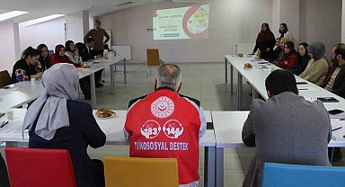 Bayburt'ta çocuk koruma hizmetlerine yönelik meslek içi eğitim düzenlendi