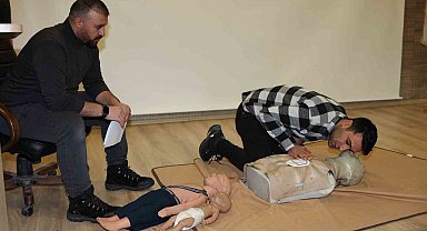 Bayburt'ta polis adaylarına ilk yardım eğitimi verildi