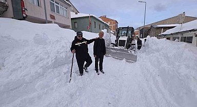 Bektaş Yaylası'nda kar kalınlığı 2,5 metreyi buldu