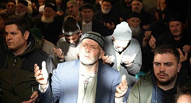 Beş asırlık 1001 Hatim geleneğinin duası gerçekleştirildi