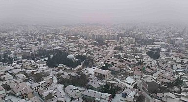 Beyaza bürünen Eskişehir'de kar bereketi