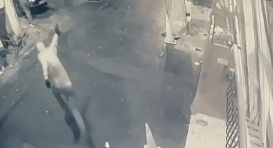 Beyoğlu'nda silahlı çatışma görüntülendi: 1 kişinin öldüğü olaya ilişkin 11 gözaltı