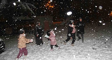 Beyşehir'de kar sevinci