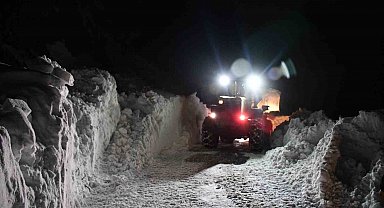 Beytüşşebap'ta kar kalınlığı 2 metreyi buldu