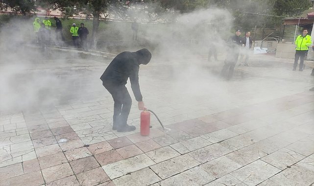 Bilecik Polis Evi'nde afet ve yangın farkındalık eğitimi