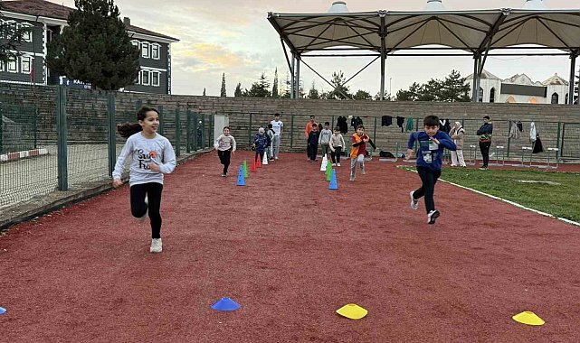 Bilecik'te atletizm spor okullarına yoğun ilgi