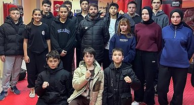 Bilecik'te boks eğitimiyle gençler ringlere hazırlanıyor