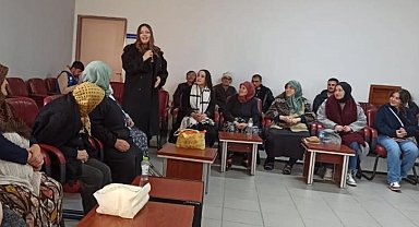 Bilecik'te gençler huzurevi sakinleriyle buluştu