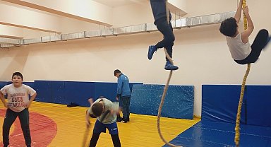Bilecik'te güreş antrenmanları sürüyor