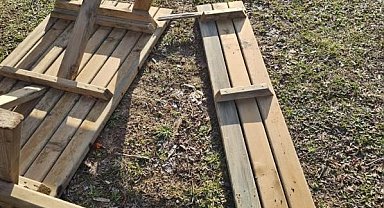 Bilecik'te kamuya ait banklara zarar verildi