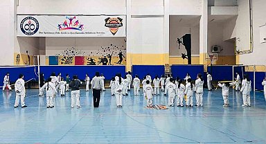 Bilecik'te koruma altındaki çocuklara kuşak bağlama sürprizi