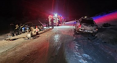 Bilecik'te meydana gelen trafik kazasında 3 kişi yaralandı