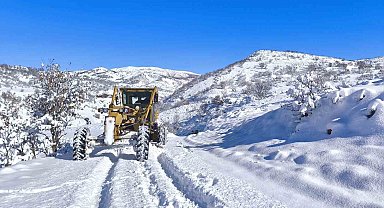 Bingöl'de 192 köy yolunda çalışmalar sürüyor