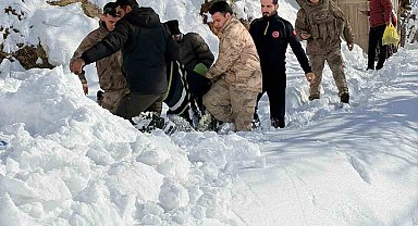 Bingöl'de ekipler karbonmonoksit gazından zehirlenen şahıs için seferber oldu