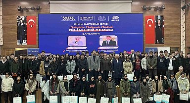 Biruni Üniversitesi, YÖK'ün 'Bilim Kafe' etkinlikleriyle 6 ilde gençlerle buluştu