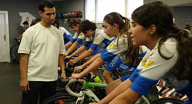 Bisiklet tamirciliğinden antrenörlüğe uzanan başarı hikayesi