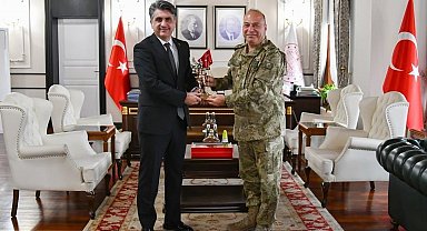 Bolu'da yeni Tugay komutanı Öztürk göreve başladı