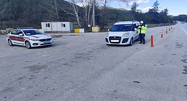 Burdur'da 1 haftada 12 bin 910 araç ve sürücü kontrol edildi