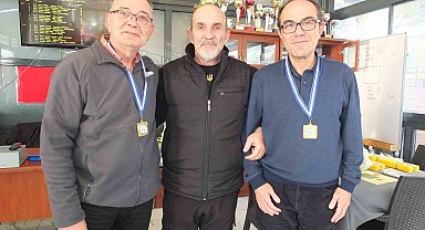 Burhaniye' de briç turnuvaları devam ediyor