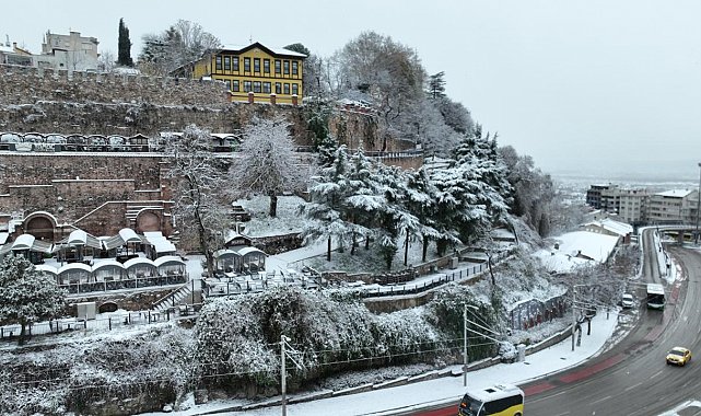 Bursa yeni yıla karla uyandı...Beyaz güzellik havadan böyle görüntülendi