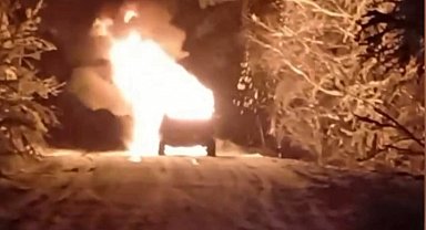 Bursa'da alev alev yanan cip hurdaya döndü