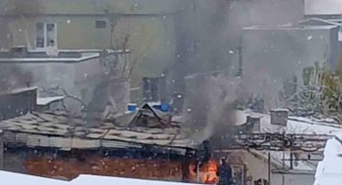 Bursa'da çatı katı yangını korkuttu