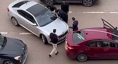 Bursa'da düğün konvoyunda gerginlik
