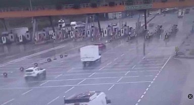 Bursa'da otoyolda pes dedirten görüntü: Ters şeritte kilometrelerce ilerledi