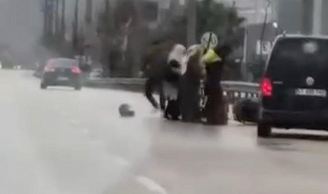 Bursa'da tartıştığı kuryeyi dövdü: O anlar kameraya yansıdı