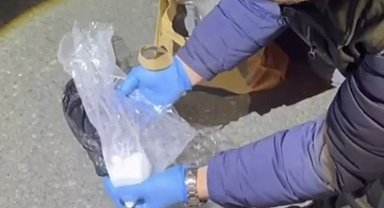 Bursa'da zehir tacirlerine operasyon: Kokain ve çok sayıda silah ele geçirildi