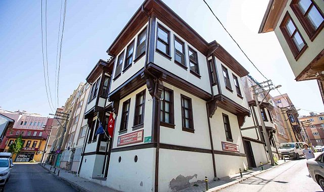 Bursa'nın bilgiye açılan kapılarına yoğun ilgi