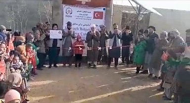 Bursalı hayırsever hanımlar Afganistan'da su kuyusu açtı