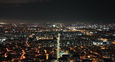 Bursalılar yeni yıla havai fişeklerle girdi