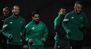 Bursaspor'un Antalya kampı başladı