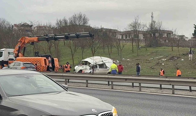 Büyükçekmece TEM Otoyolu'nda kaza: 5 yaralı