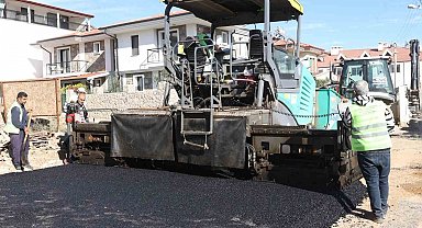 Büyükşehir Datça'da 53 bin metrelik yol ağını yeniliyor