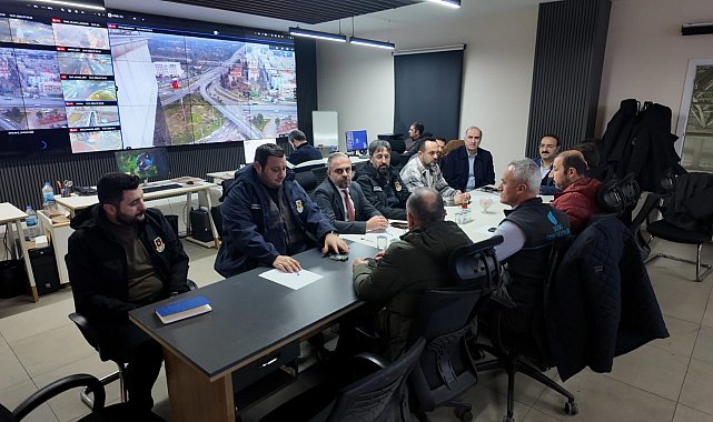 Büyükşehir'de sel ve su baskınlarına karşı kritik toplantı