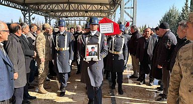 Buzda düşerek ağır yaralanan Kıbrıs gazisi hayatını kaybetti