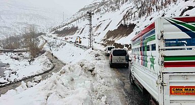 Buzlanma kazayı beraberinde getirdi: 2 yaralı