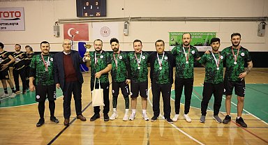 Çameli'de Kurumlar ve Mahalleler Arası Voleybol Turnuvası sona erdi