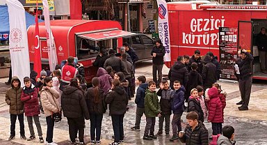 Çanakkale Savaşları Mobil Müzesi Sındırgı'da yoğun ilgi gördü
