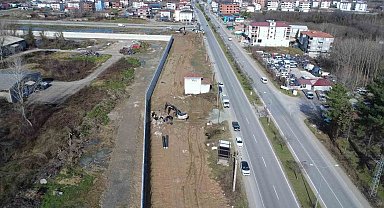 Çarşamba'da içme suyu hattı yenileme çalışması